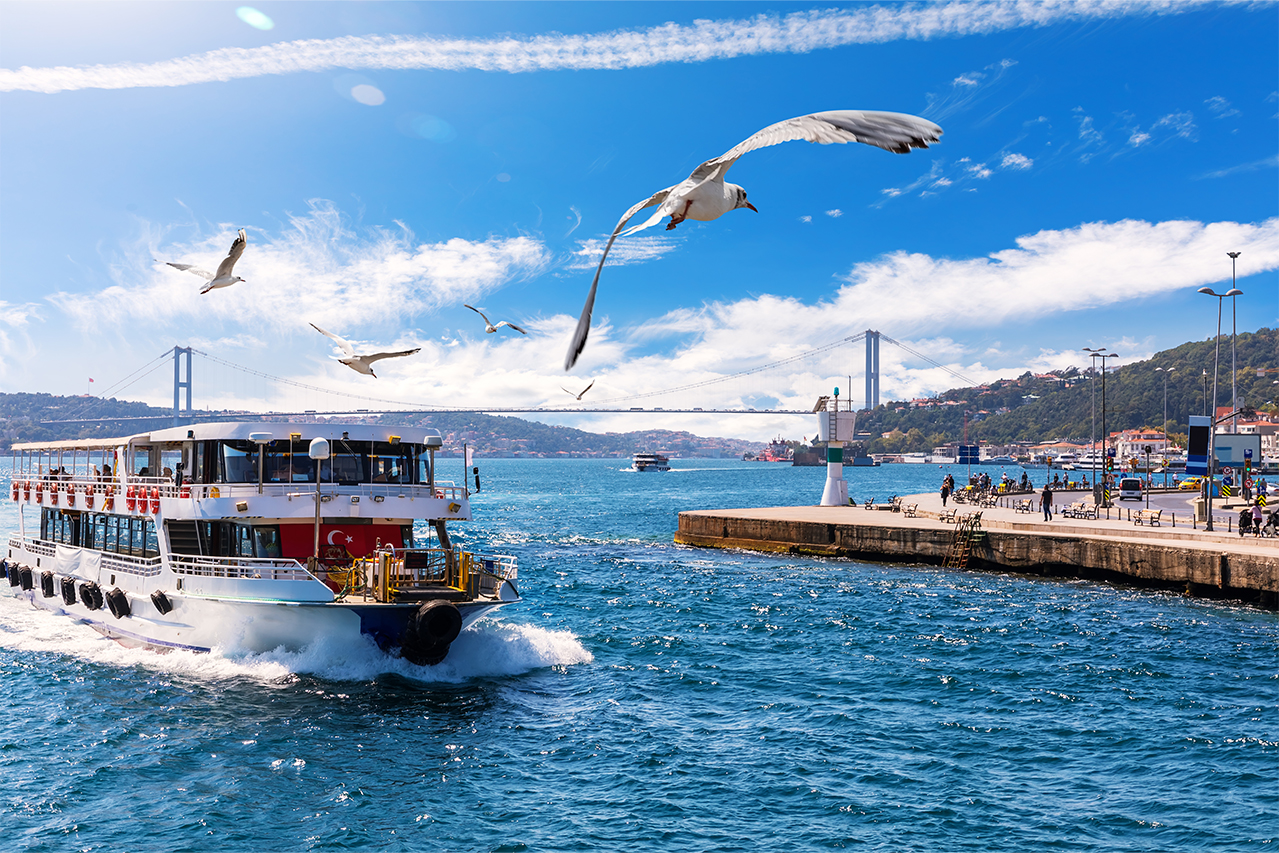 Bir Köprü Gibi İki Kıtada: İstanbul'un Renkli Sokakları ve Tarihi Zenginlikleri